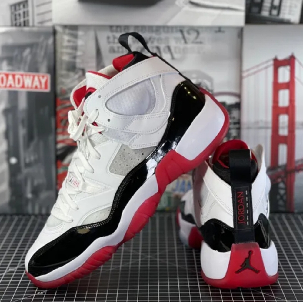 AIR JORDAN TWO TREY *BRED* MEN'S US SIZE 10 BRAND NEW IN BOX